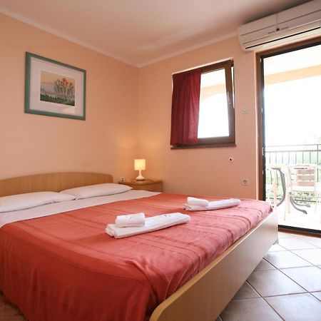 Apartments Neda - Porec South 客房 照片