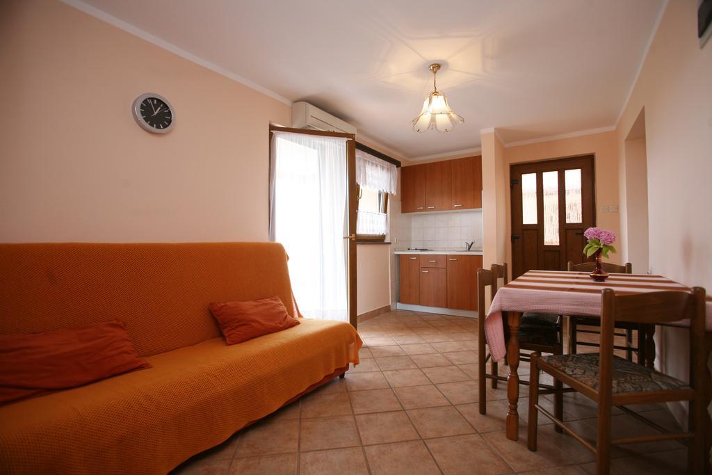 Apartments Neda - Porec South 客房 照片