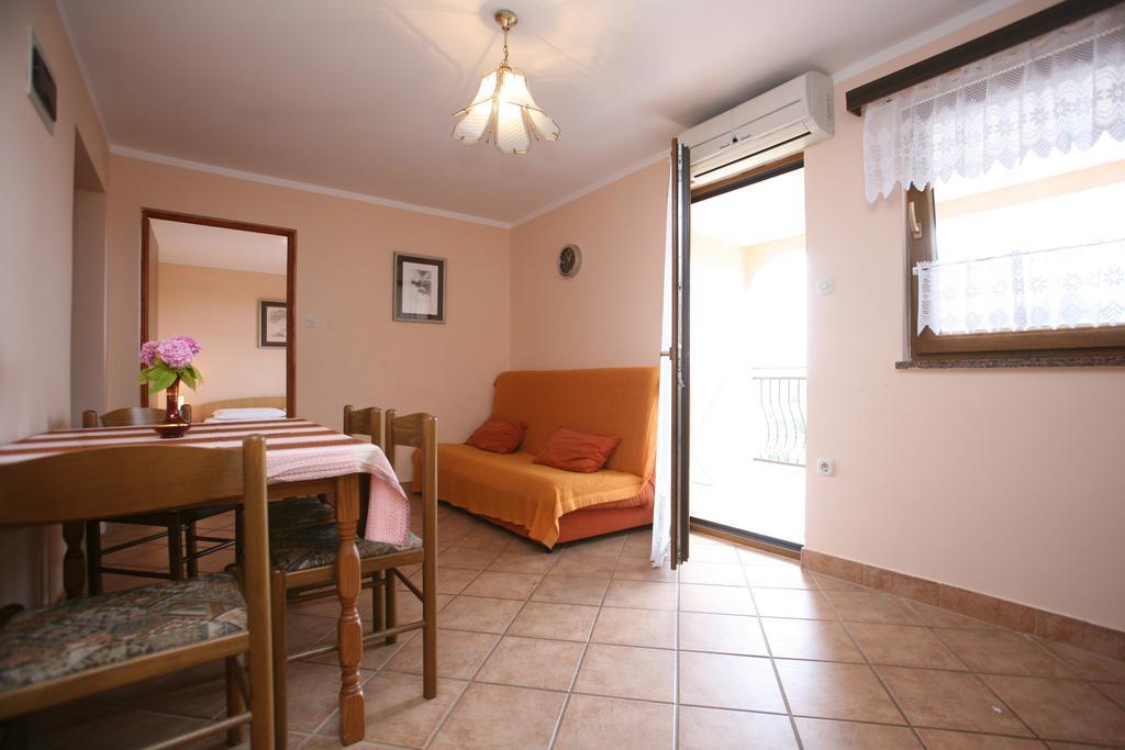 Apartments Neda - Porec South 客房 照片