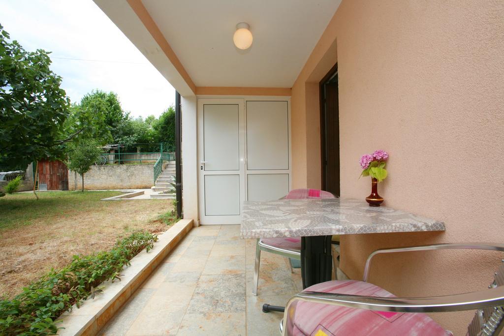 Apartments Neda - Porec South 客房 照片