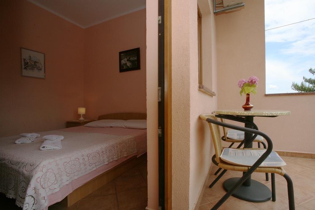 Apartments Neda - Porec South 客房 照片